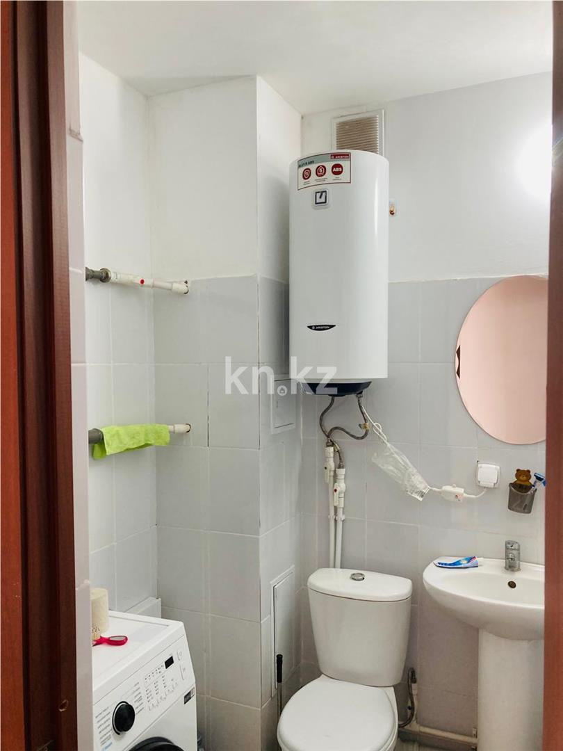 Продажа 2-комнатной квартиры, 54 м², ул. Ашимова - Продажа  двухкомнатных квартир в Караганде фото 9 из 16