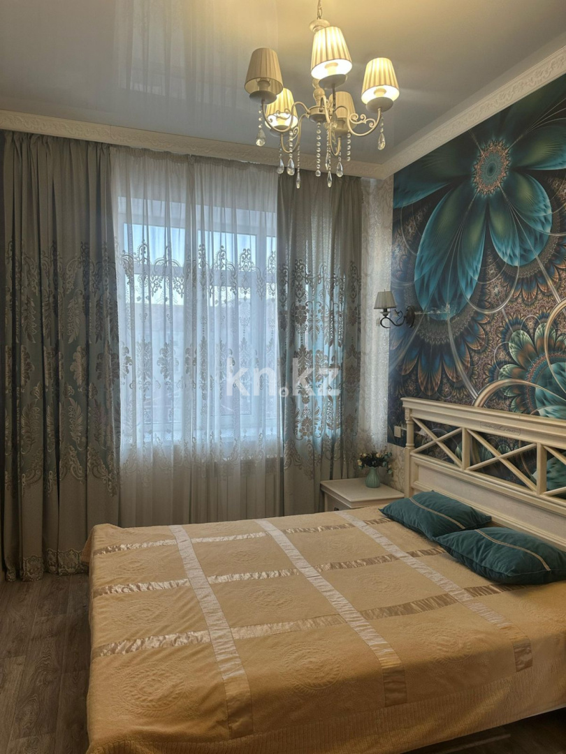 Продажа 3-комнатной квартиры, 61 м², мкр. Гульдер-1, дом  1/4 в Караганде - фото 3