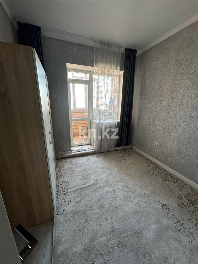 Продажа 3-комнатной квартиры, 74 м², ул. Сатыбалдина в Караганде - фото 4