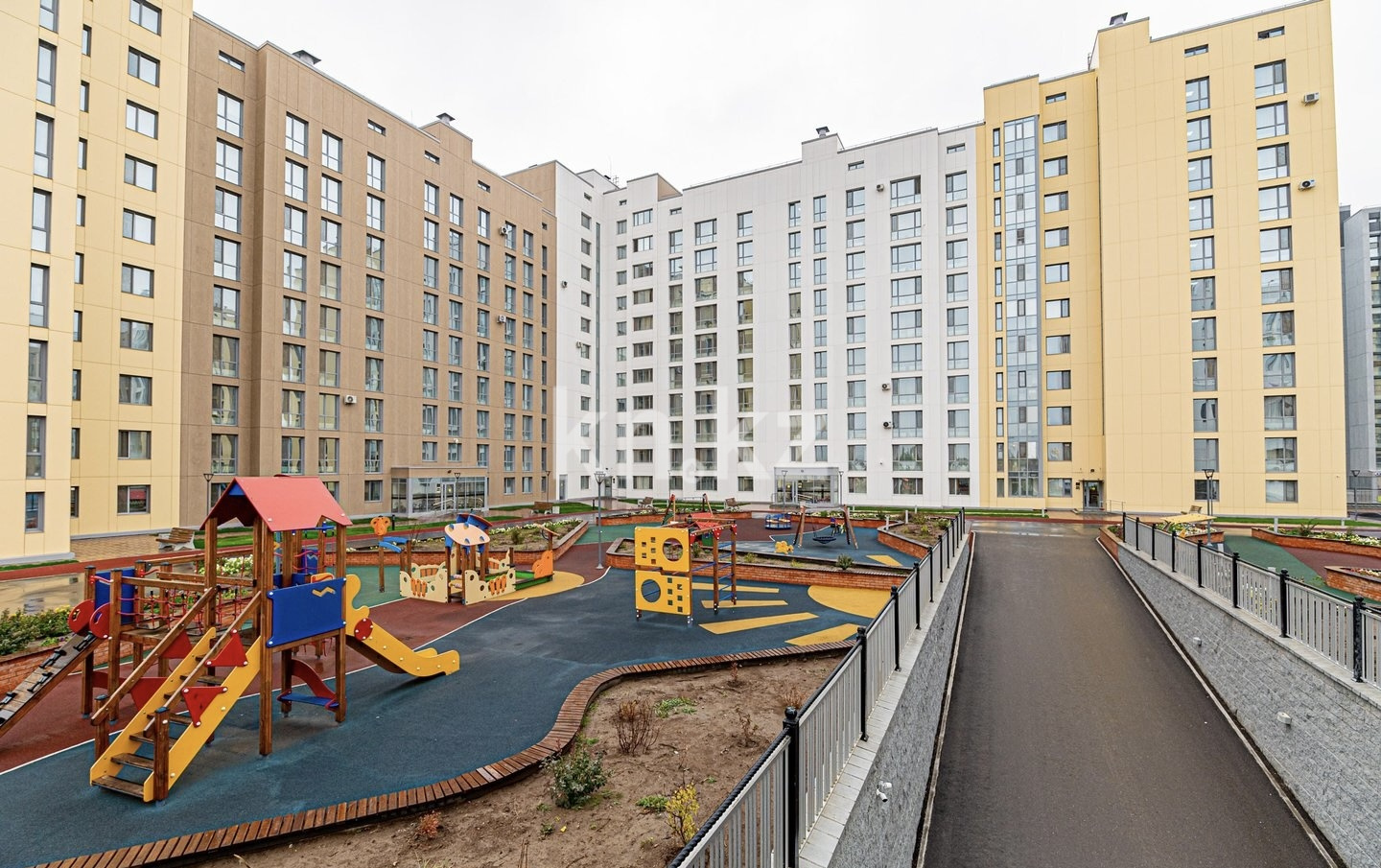 Продажа 3-комнатной квартиры, 92 м², ул. Бокейхана, дом  42 в Астане - фото 11