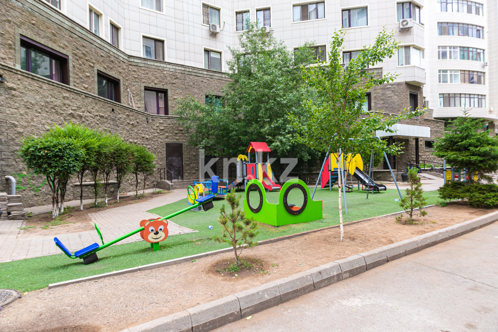 Продажа 3-комнатной квартиры, 109.8 м², ул. Отырар, дом  4/2 в Астане - фото 15