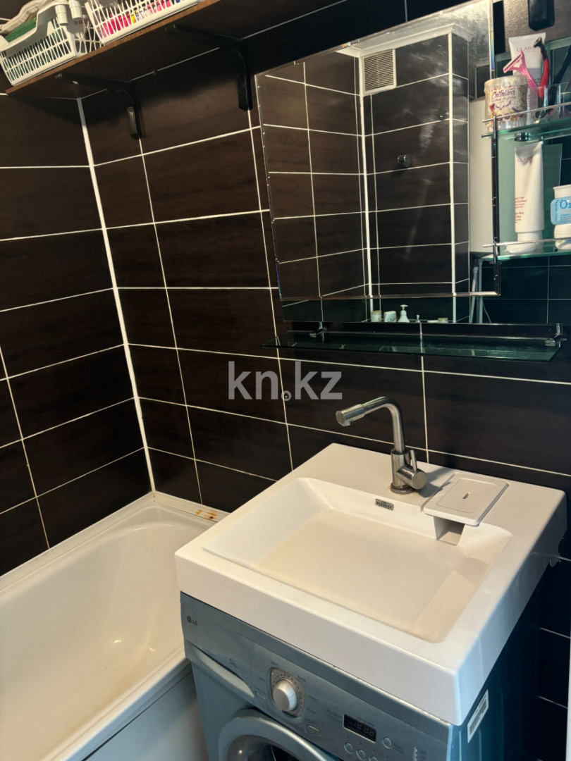 Продажа 2-комнатной квартиры, 54 м², мкр-н Голубые Пруды в Караганде - фото 13