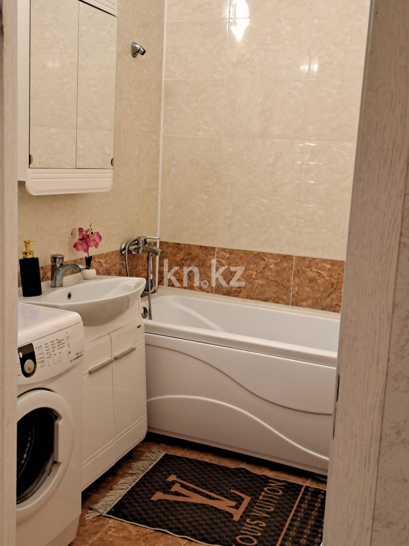 Аренда 2-комнатной квартиры посуточно, 86 м², ул. Достык, дом  5 - ул. Сауран - Аренда квартир посуточно в Астане без посредников фото 12 из 22