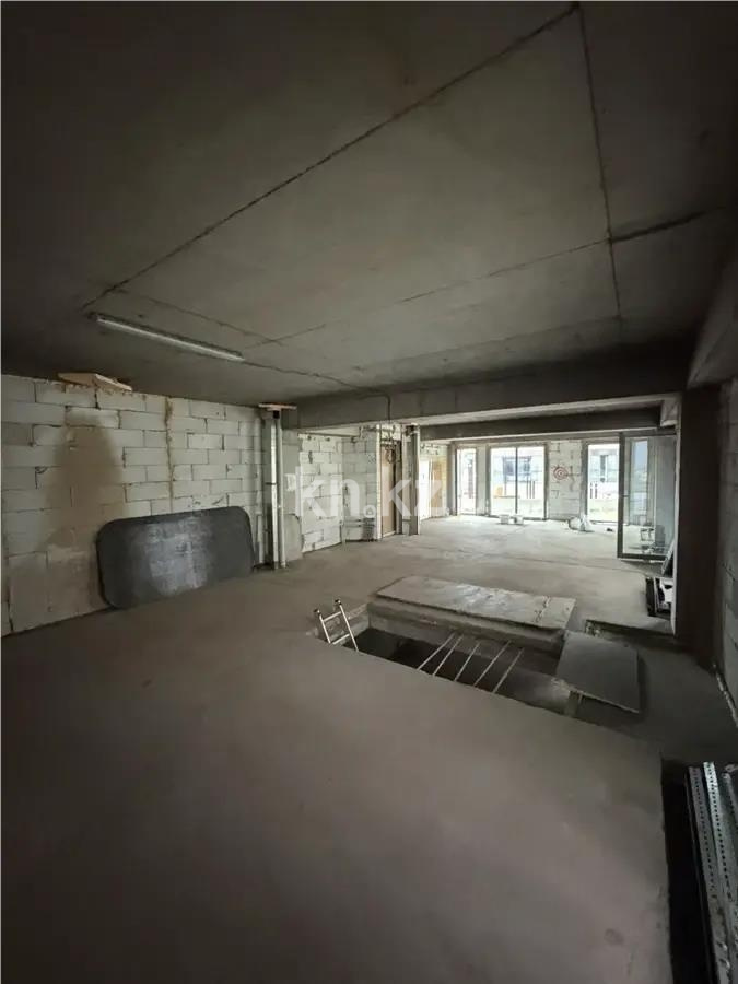 Продажа 5-комнатной квартиры, 185.2 м² в Алматы - фото 2