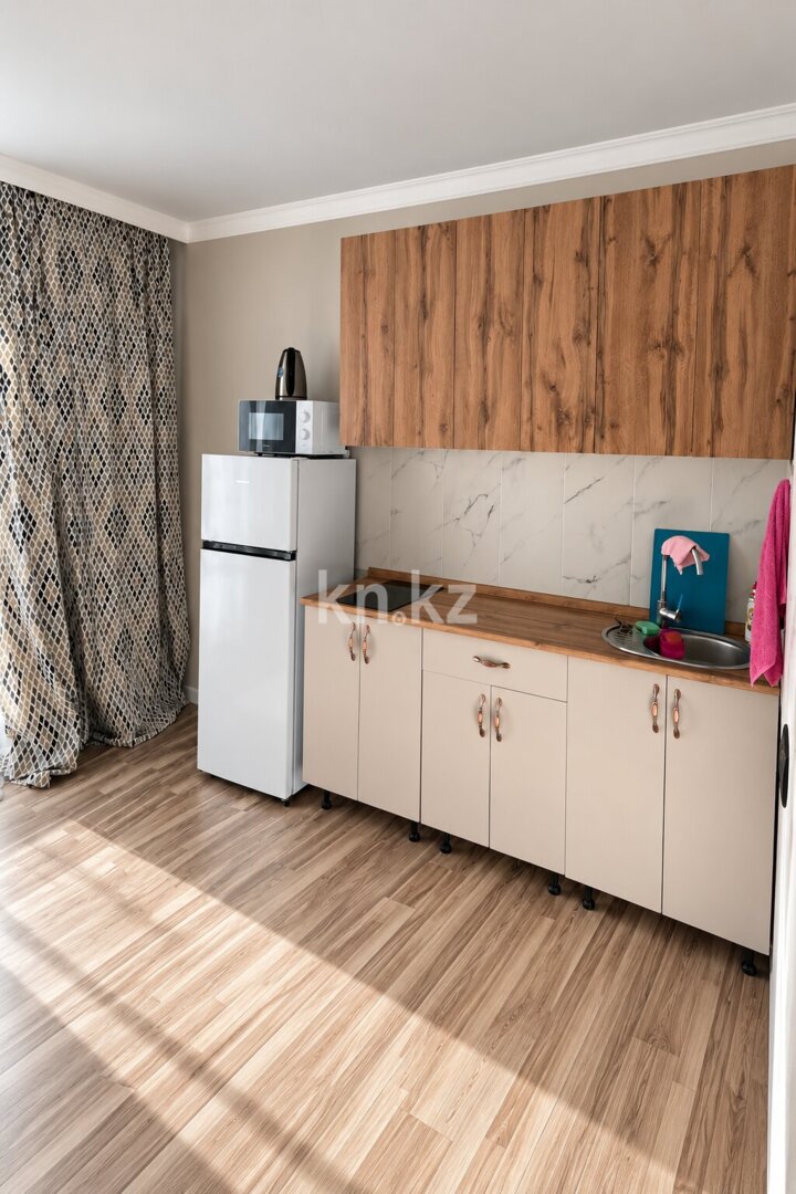 Аренда 2-комнатной квартиры, 65 м² в Астане