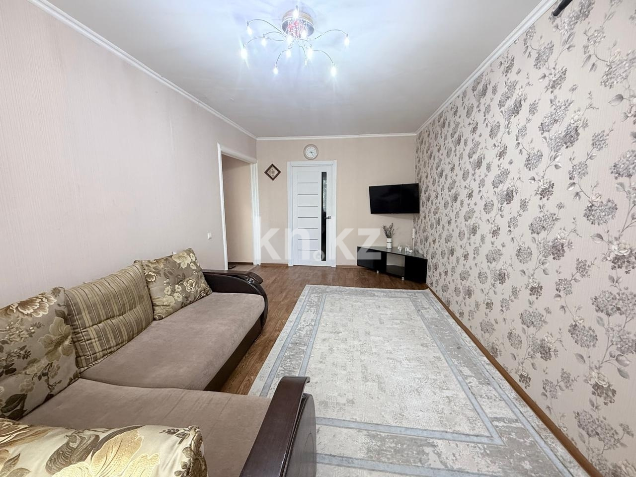Продажа 2-комнатной квартиры, 45.3 м² - Продажа жилой и коммерческой недвижимости в Уральске фото 3 из 14
