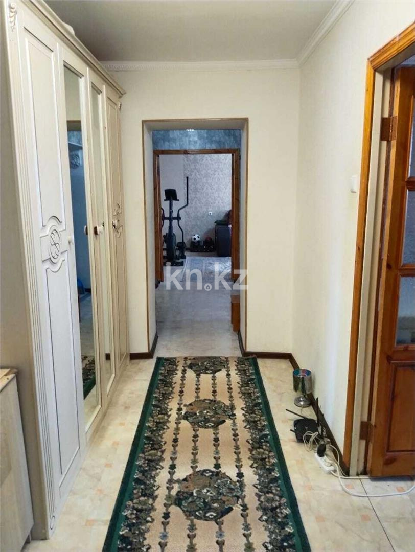 Продажа 3-комнатной квартиры, 71 м², мкр-н Степной-2 - Продажа квартир в Караганде фото 9 из 12