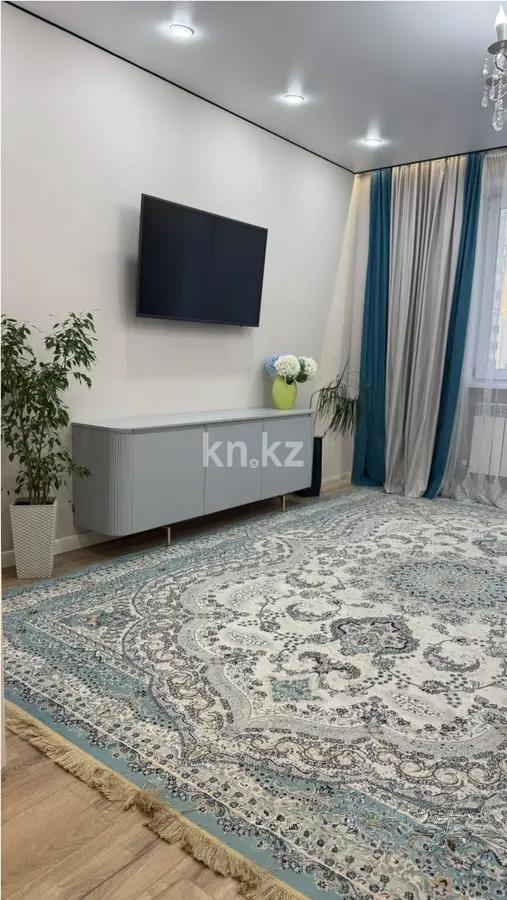 Продажа 4-комнатной квартиры, 99 м², ул. Молдагалиева, дом  4 - Продажа квартир в Казахстане фото 1 из 8
