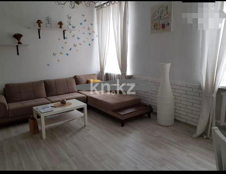 Продажа 3-комнатной квартиры, 86 м², ул. Абая, дом  2 в Караганде - фото 2