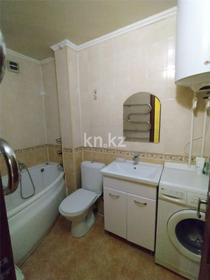 Продажа 3-комнатной квартиры, 59 м², ул. Ерубаева, дом  52/2 в Караганде - фото 17