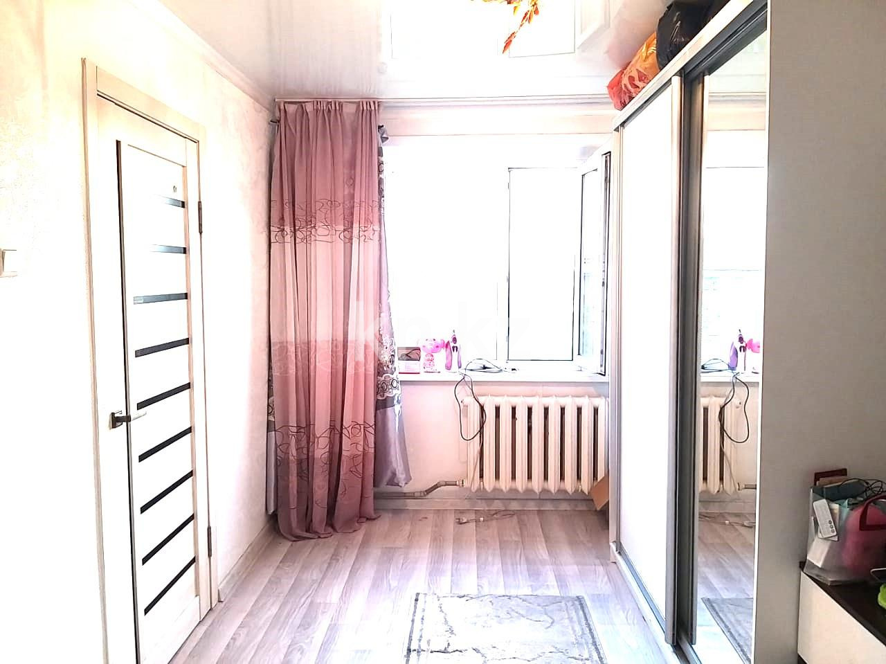 Продажа 3-комнатной квартиры, 56 м², мкр-н 12 в Караганде - фото 9