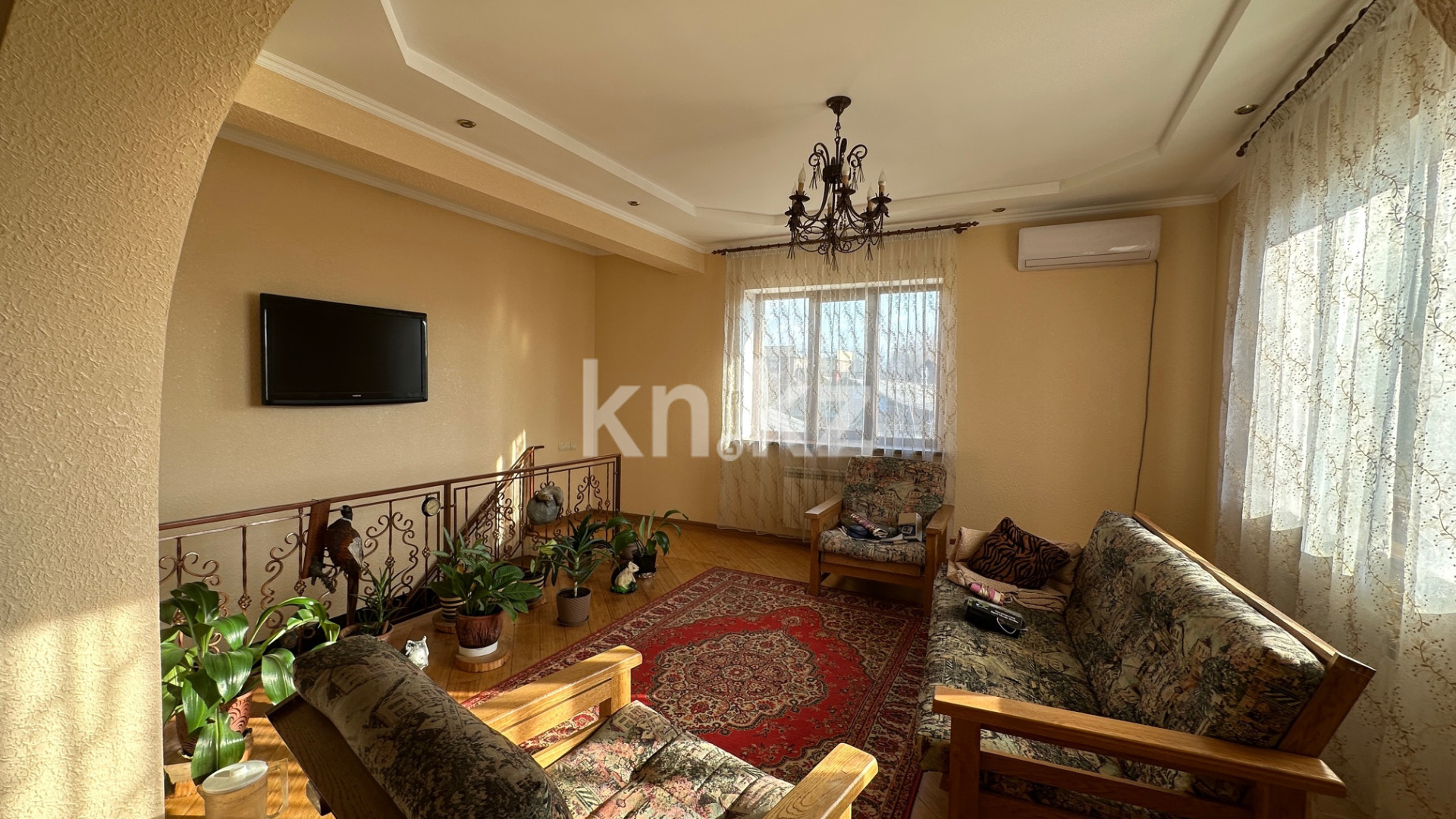 Продажа 4-комнатного дома, 215.5 м² в Алматы - фото 15