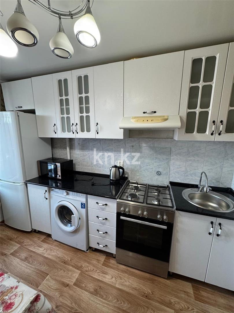 Продажа 3-комнатной квартиры, 57 м², пр. Бухар-жырау в Караганде - фото 8