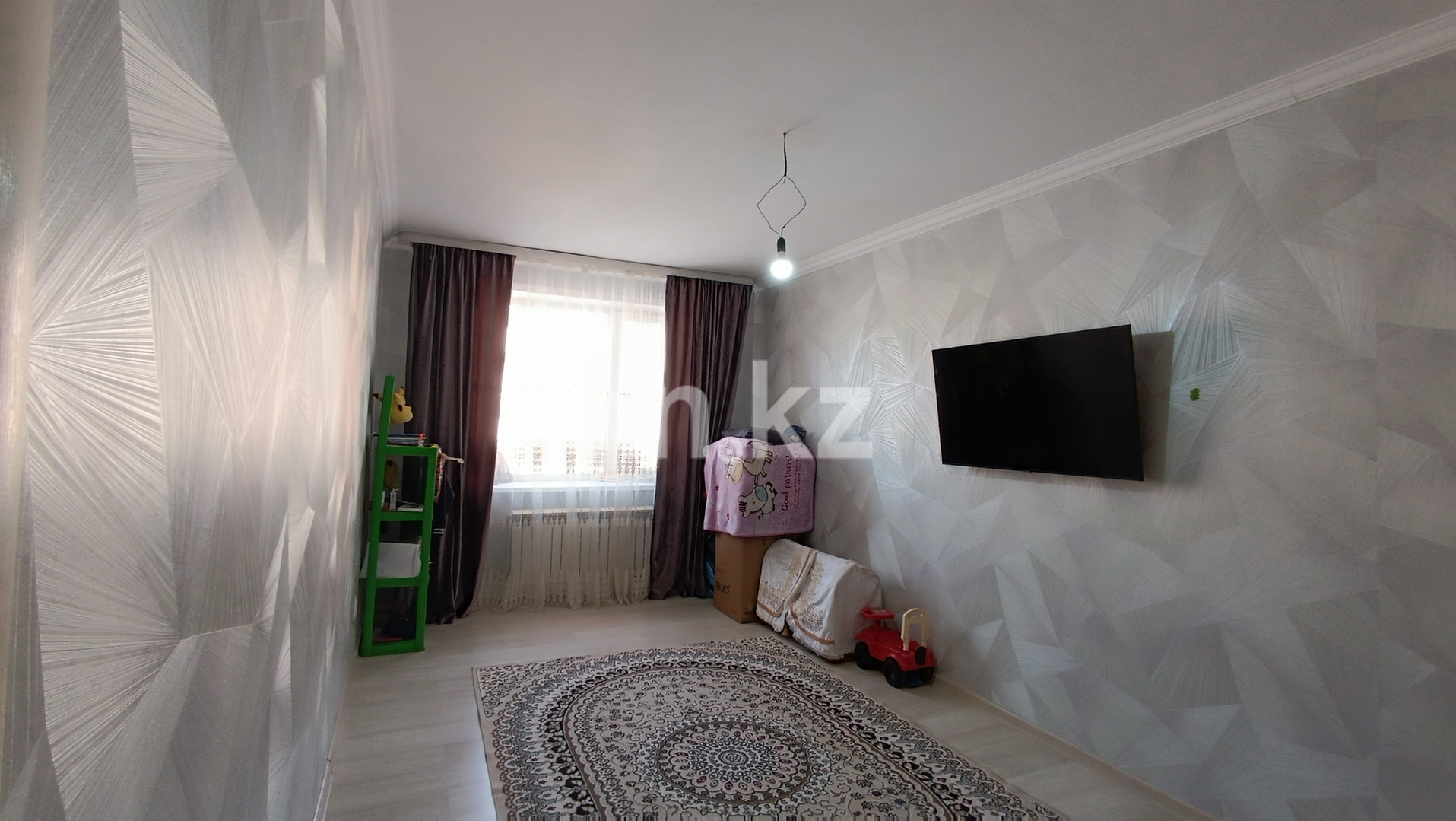 Продажа 1-комнатной квартиры, 38 м², ул. Азаттык, дом  3 -  фото 1 из 17