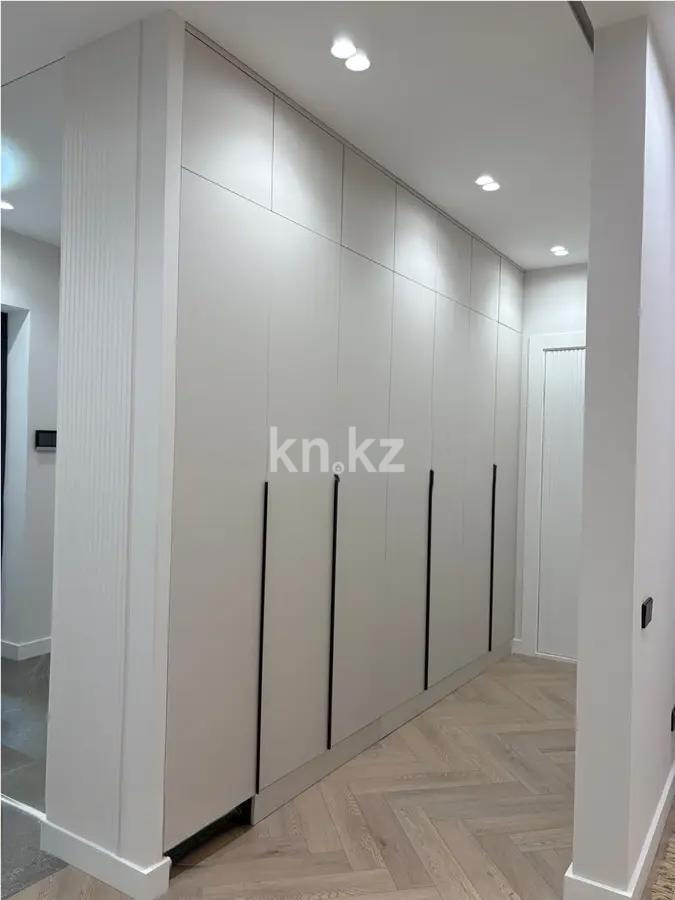 Продажа 4-комнатной квартиры, 140 м², пр. Мангилик Ел, дом  36 в Астане - фото 3