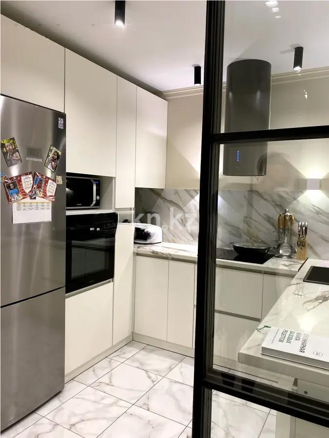 Продажа 3-комнатной квартиры, 75 м², ул. Толе би, дом  189/3 в Алматы - фото 5