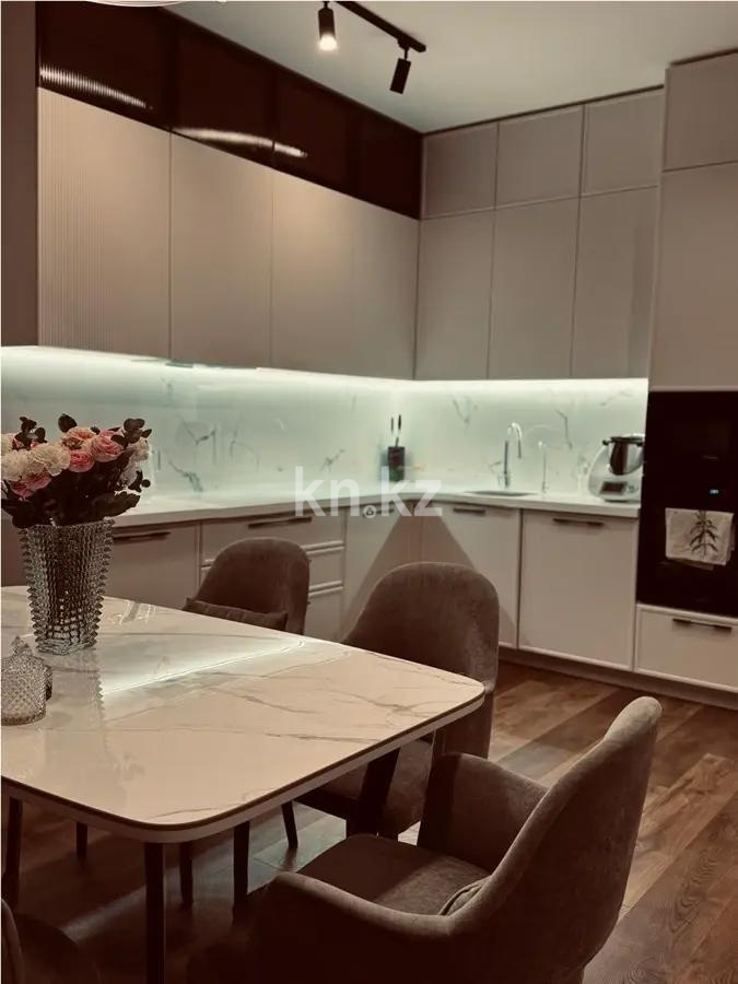 Продажа 3-комнатной квартиры, 100 м² - Продажа квартир в Караганде - страница 2 фото 1 из 2