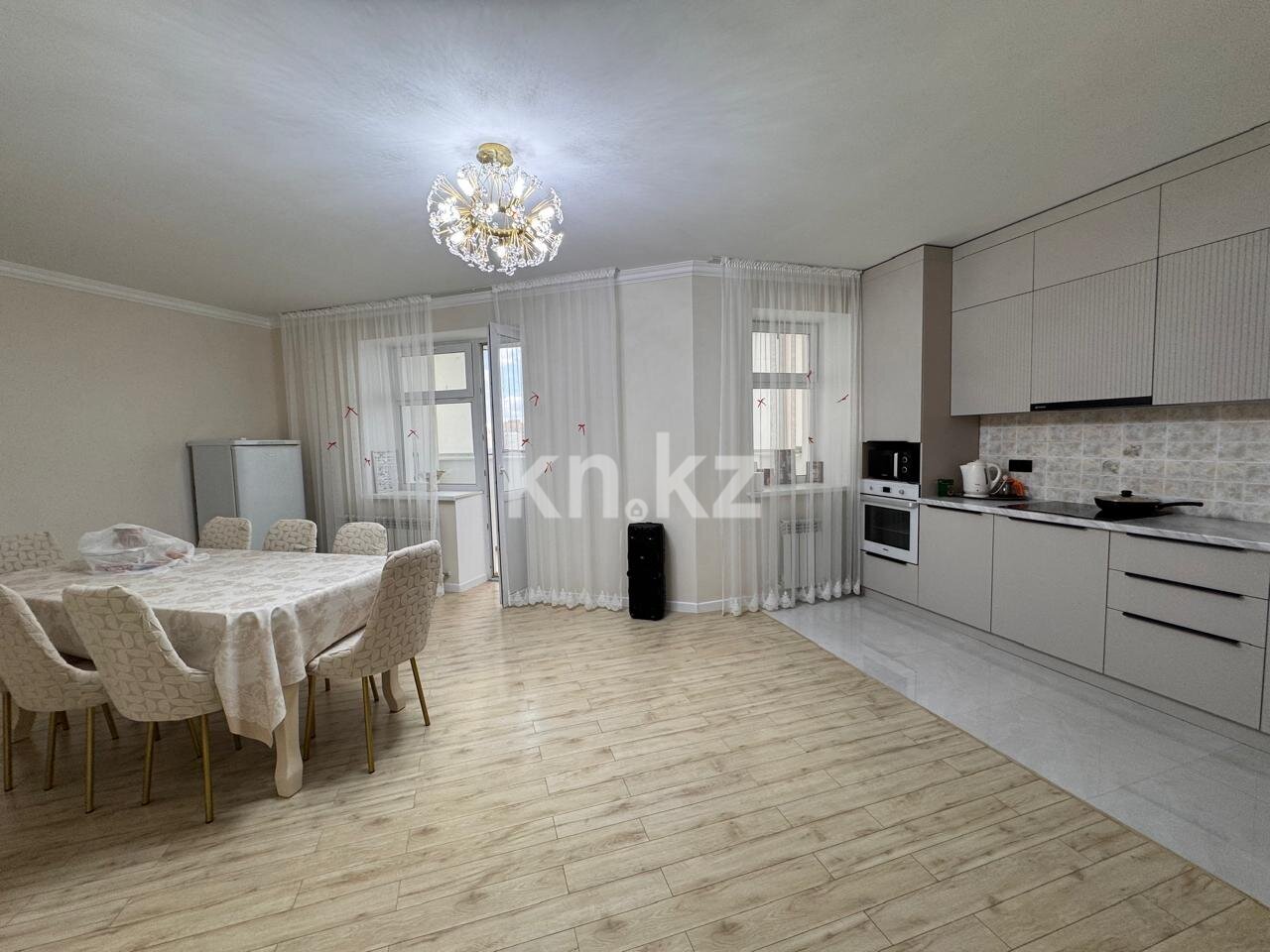 Продажа 6-комнатной квартиры, 280 м² в Астане - фото 9