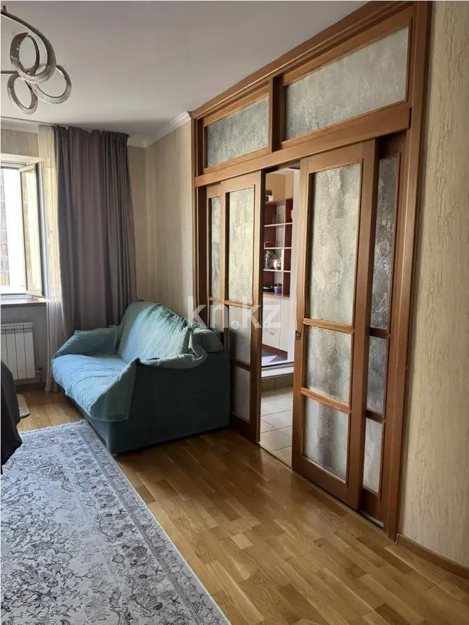 Продажа 2-комнатной квартиры, 65 м² - Продажа квартир в кирпичном доме в Алматы фото 1 из 4