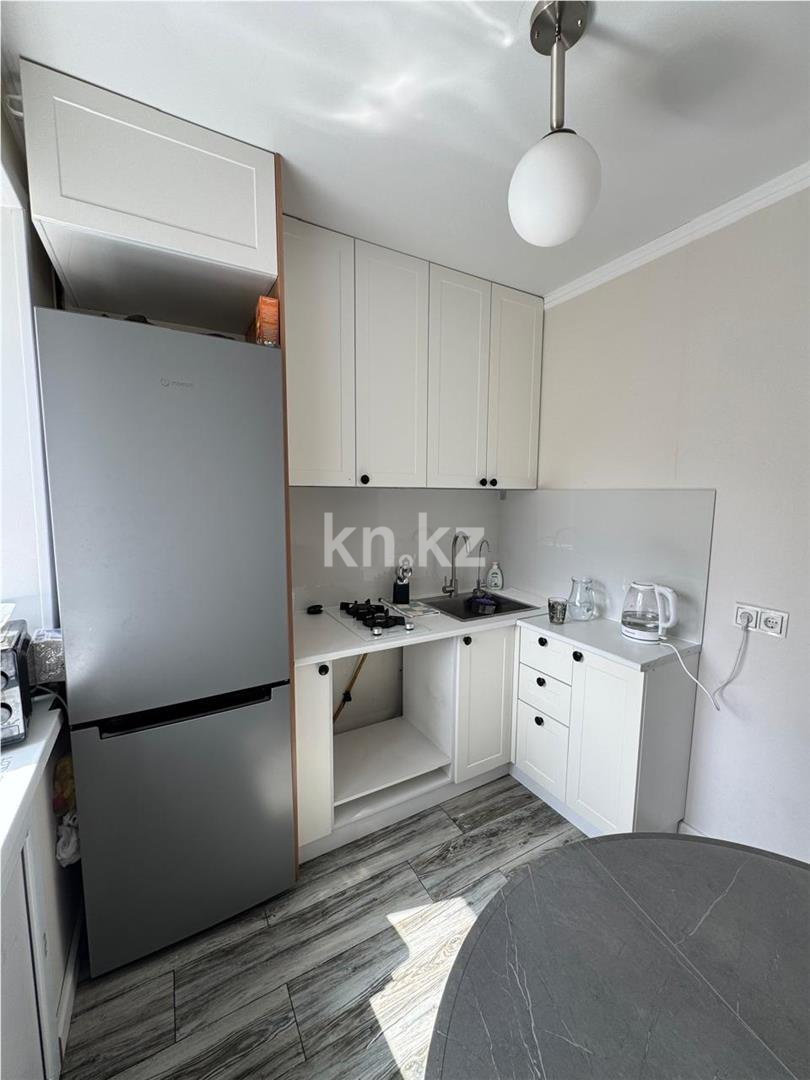 Продажа 3-комнатной квартиры, 50 м², ул. Аманжолова в Караганде - фото 7