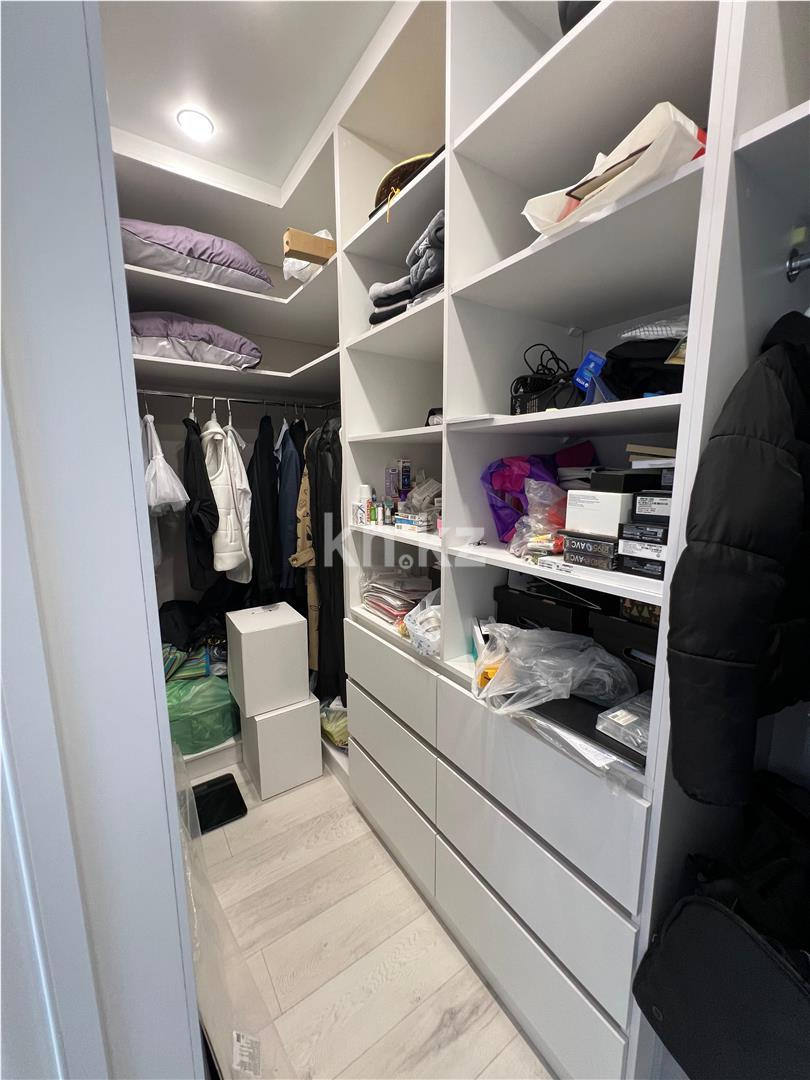 Продажа 3-комнатной квартиры, 100 м², ул. Дюсембекова - Продажа  трехкомнатных квартир в Караганде фото 5 из 21