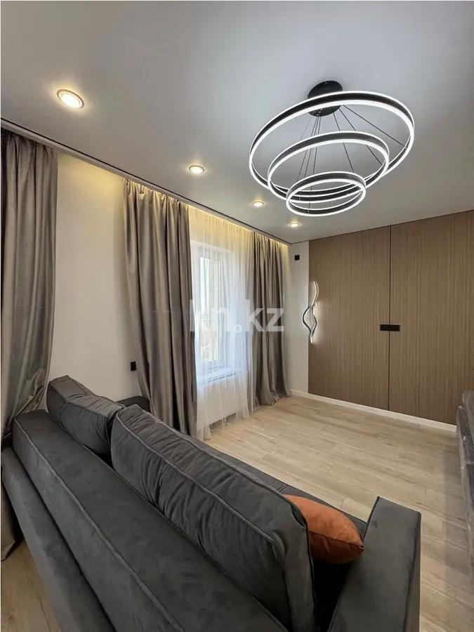 Продажа 3-комнатной квартиры, 70 м², ул. Ауэзова, дом  2/8 - Продажа квартир в Алматы с фото фото 1 из 8