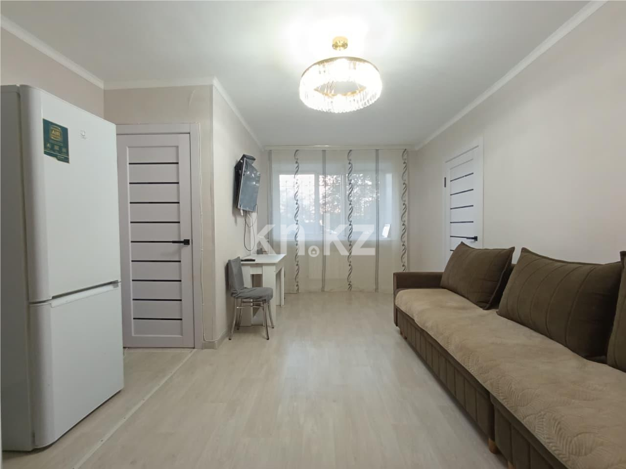 Продажа 2-комнатной квартиры, 42 м², ул. Махметова, дом  3 - Продажа  двухкомнатных квартир в Караганде фото 1 из 5