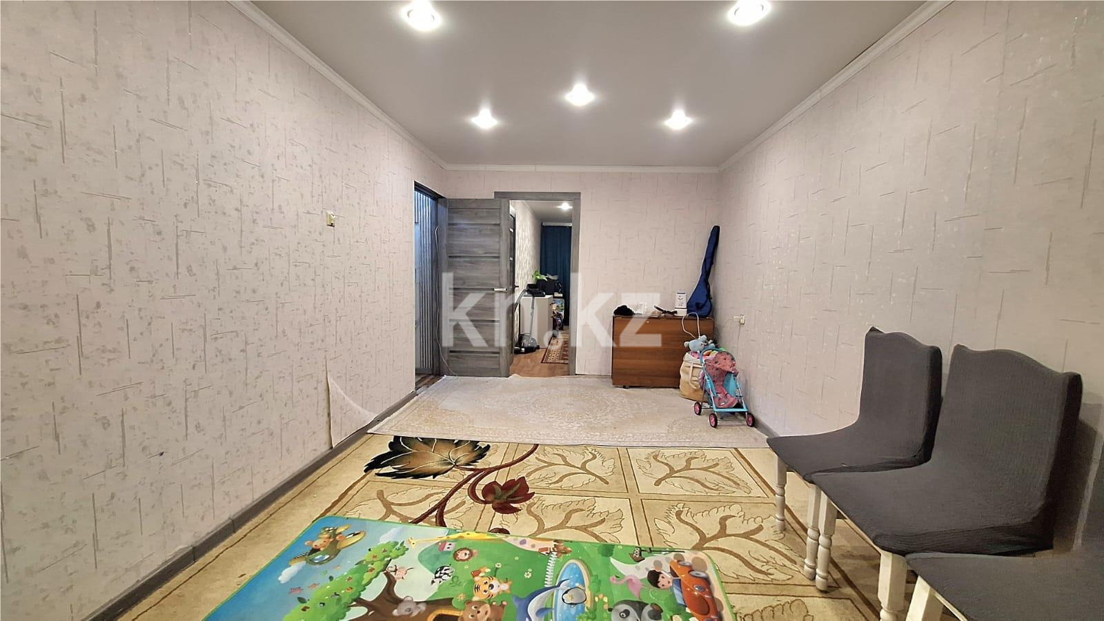 Продажа 2-комнатной квартиры, 45 м², 17-й мкр., дом  57 - Продажа квартир в Караганде без посредников фото 2 из 8