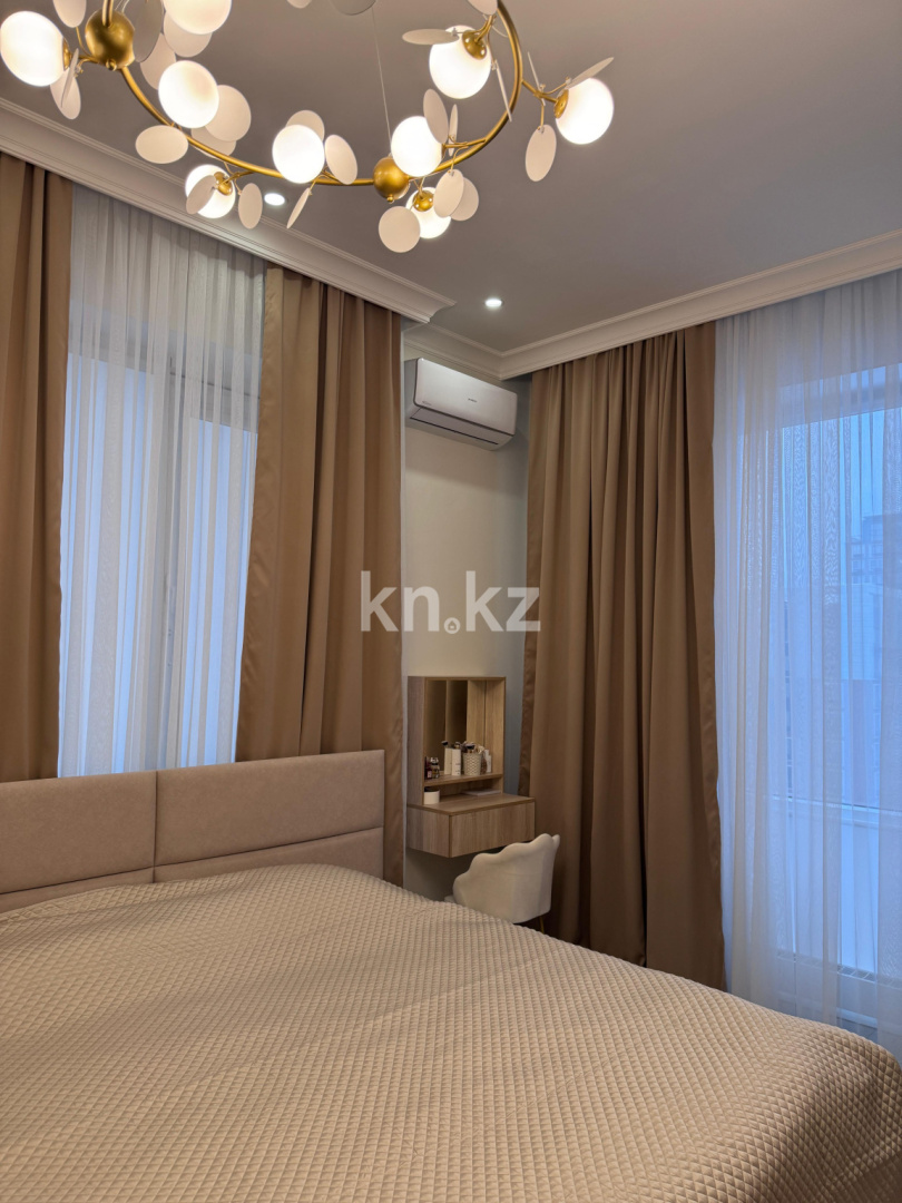 Продажа 3-комнатной квартиры, 122.8 м², ул. Розыбакиева - Продажа квартир в Алматы фото 1 из 5