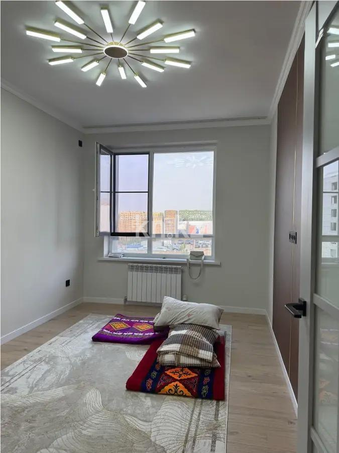 Продажа 3-комнатной квартиры, 62 м², ул. Халиуллина, дом  196/17 - Продажа  трехкомнатных квартир в Алматы без посредников фото 1 из 9