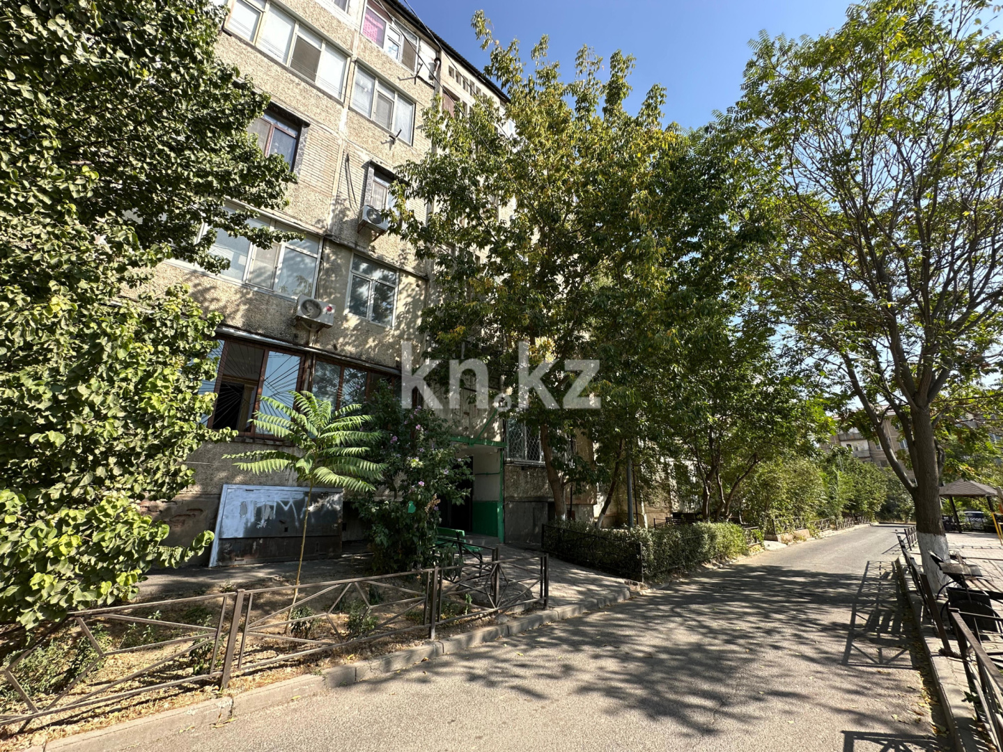 Продажа 3-комнатной квартиры, 68 м², ул. Жандосова, дом  6а - Продажа квартир в Шымкенте фото 19 из 21