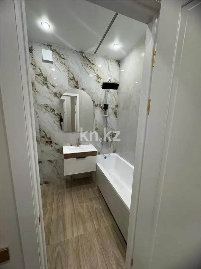 Продажа 1-комнатной квартиры, 40 м², ул. Нажимеденова, дом  28 в Астане - фото 3