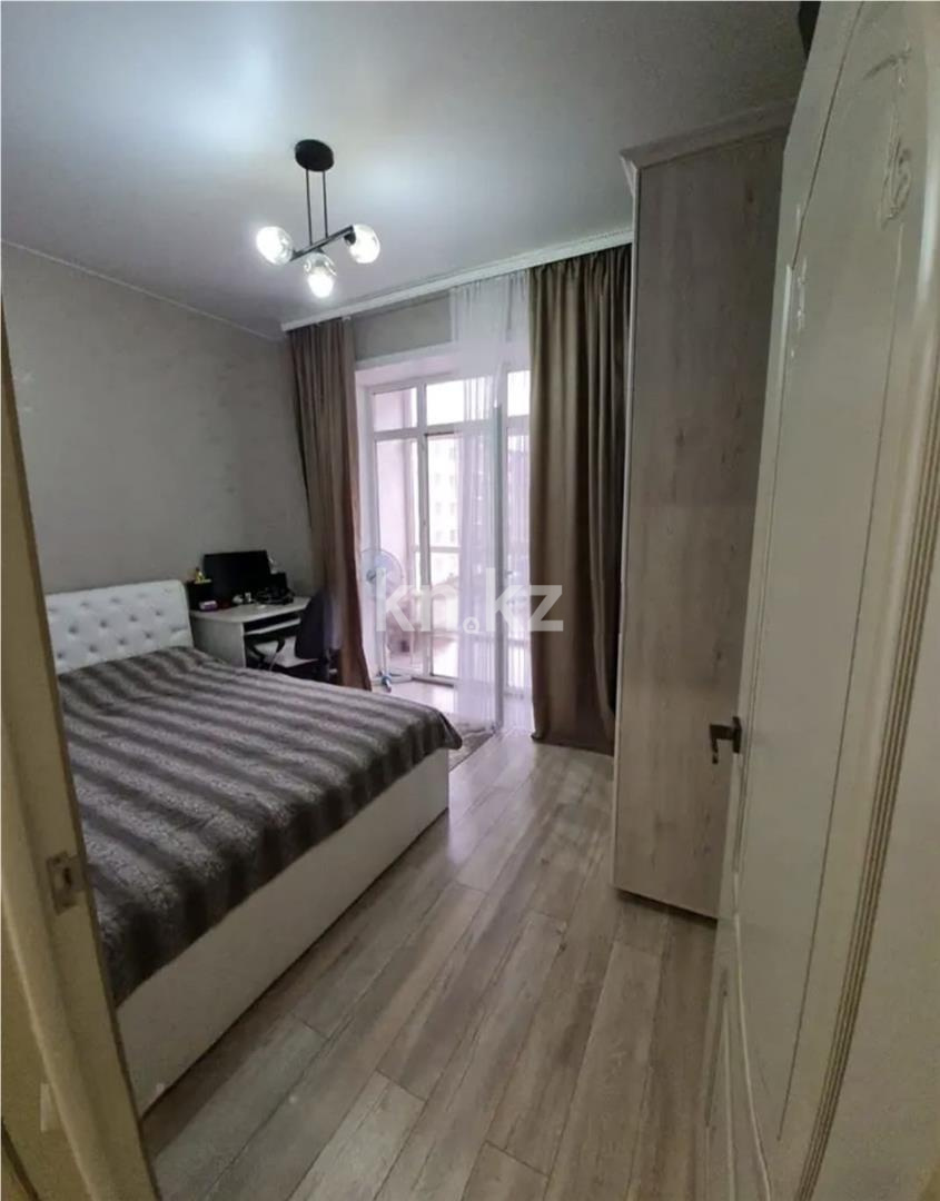 Продажа 3-комнатной квартиры, 83 м², ул. Муканова в Караганде - фото 8