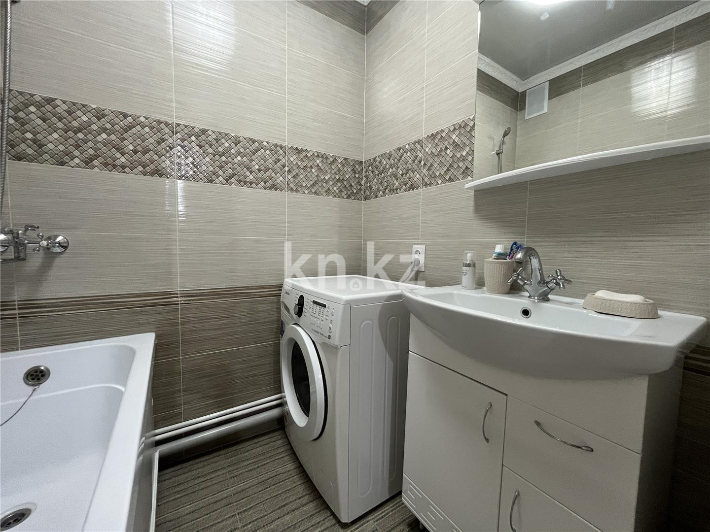 Продажа 3-комнатной квартиры, 64 м², мкр-н Степной-1 - Продажа  трехкомнатных квартир в Караганде фото 12 из 18