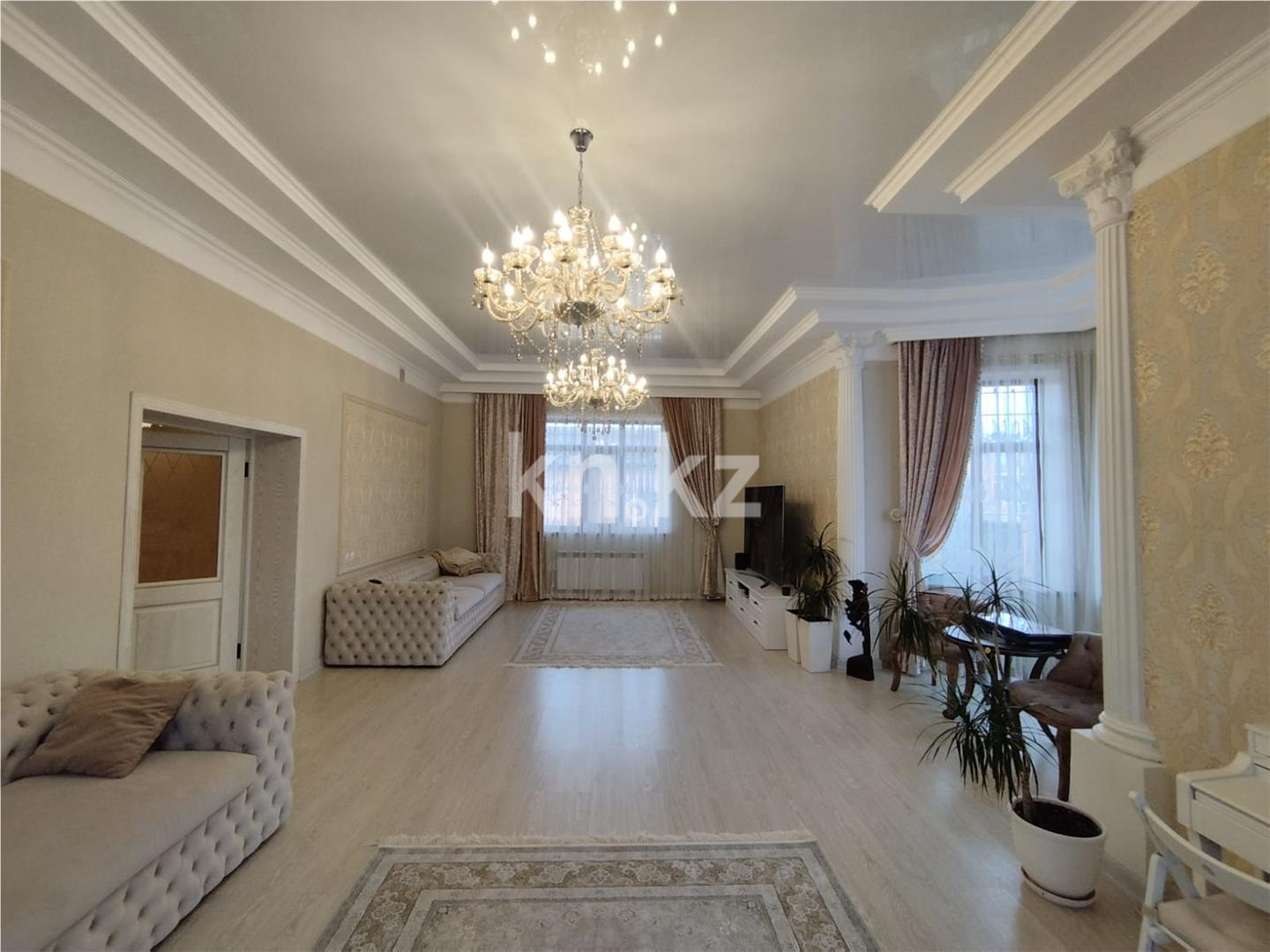Продажа 7-комнатного дома, 280 м², ул. Елебекова, дом  22 в Караганде - фото 7