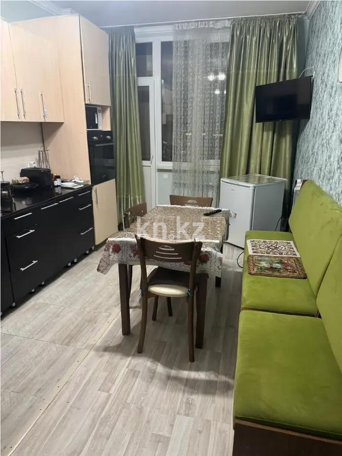 Продажа 3-комнатной квартиры, 98.5 м², ул. Керей, Жанибек хандар, дом  28 в Астане - фото 4