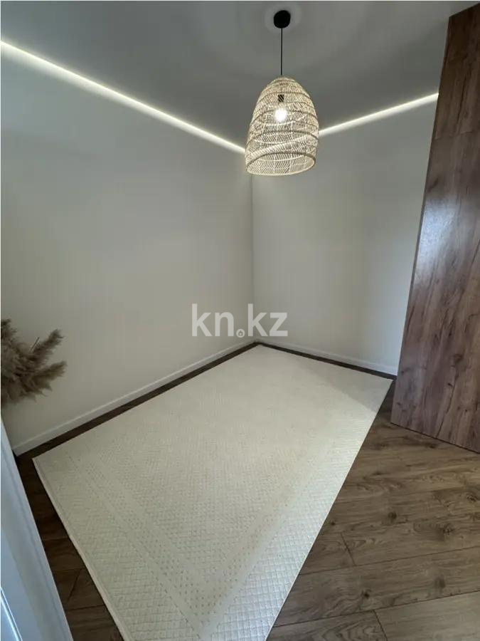 Продажа 2-комнатной квартиры, 39 м², ул. Омарова, дом  21/1 - Продажа  двухкомнатных квартир в Астане без посредников с фото фото 1 из 4