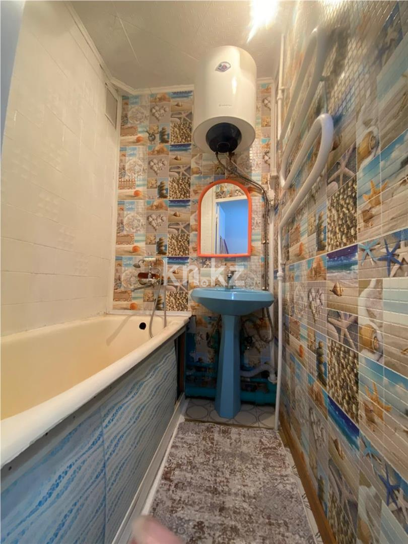 Продажа 3-комнатной квартиры, 62 м², мкр. Восток-2 в Караганде - фото 8