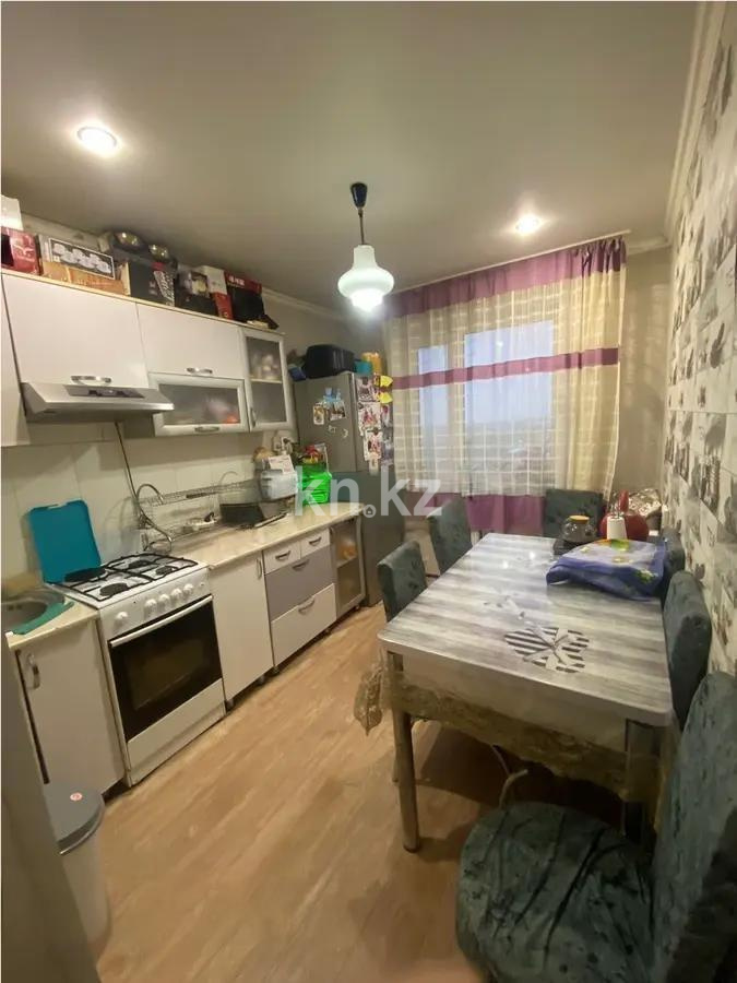 Продажа 3-комнатной квартиры, 68 м², мкр-н 18, дом  4 в Караганде - фото 4