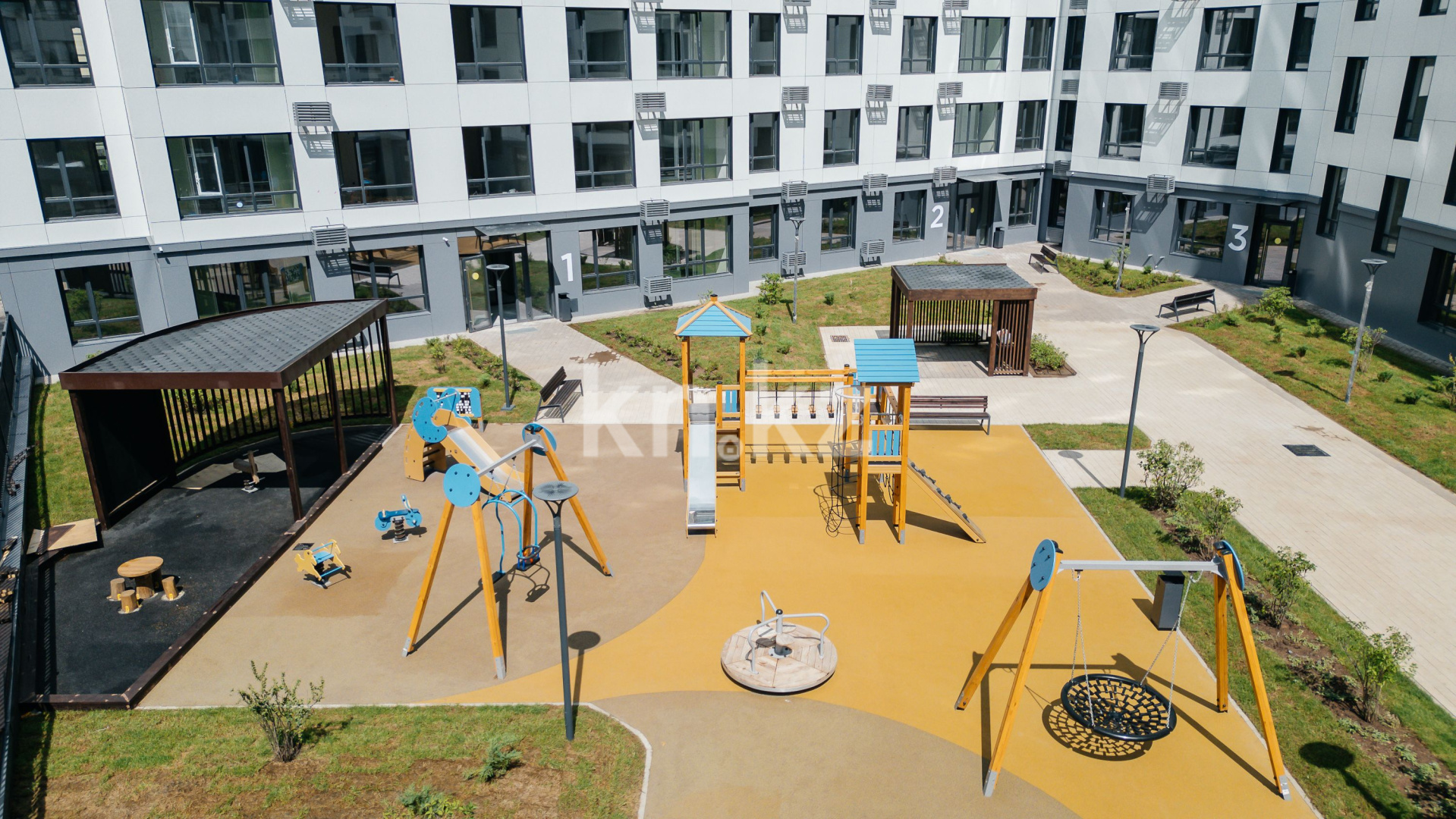 Продажа 3-комнатной квартиры, 91 м², ул. Онгарсыновой, дом  8/2 стр в Астане - фото 13