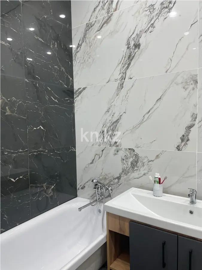 Продажа 3-комнатной квартиры, 87 м², пр. Республики, дом  23/2 - Продажа  трехкомнатных квартир в Караганде фото 4 из 7