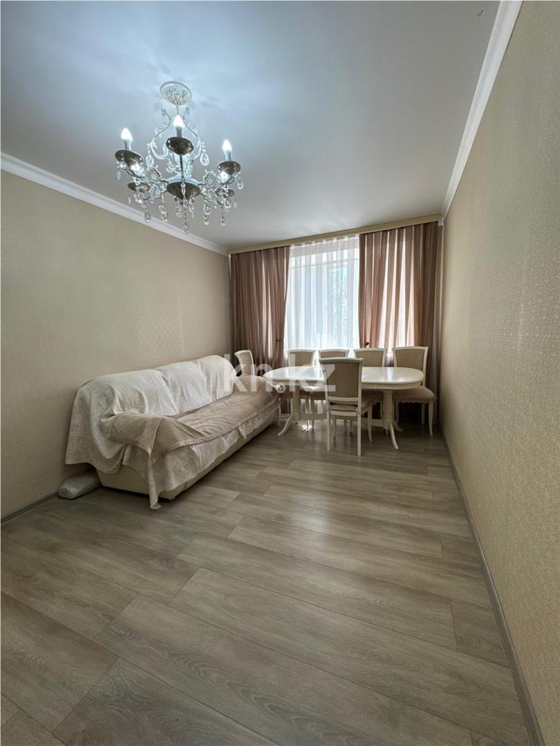 Продажа 4-комнатной квартиры, 60 м², ул. Крылова - Продажа квартир в Караганде фото 1 из 16