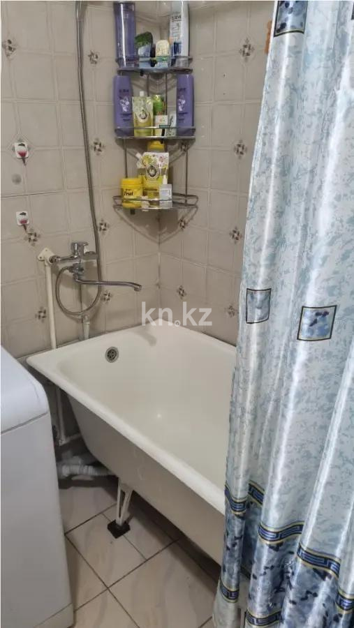 Продажа 3-комнатной квартиры, 68 м², мкр-н 11а, дом  24 в Караганде - фото 4