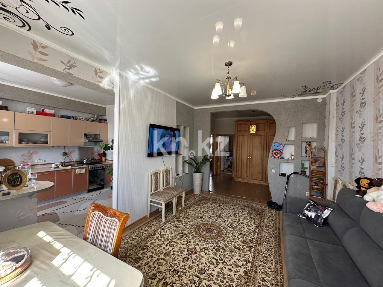 Продажа 3-комнатной квартиры, 71 м², ул. Панфилова, дом  3 - Продажа  трехкомнатных квартир в Темиртау фото 1 из 13