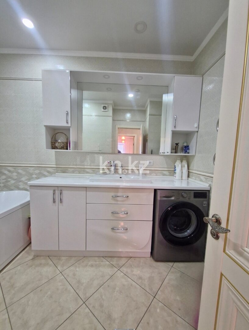 Продажа 3-комнатной квартиры, 108.2 м² в Караганде - фото 10
