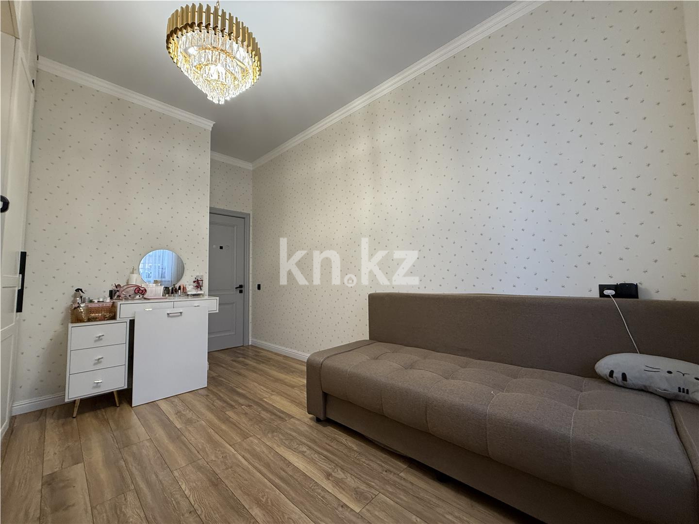Продажа 3-комнатной квартиры, 91 м², ул. Ашимова - Продажа  трехкомнатных квартир в Караганде фото 16 из 26
