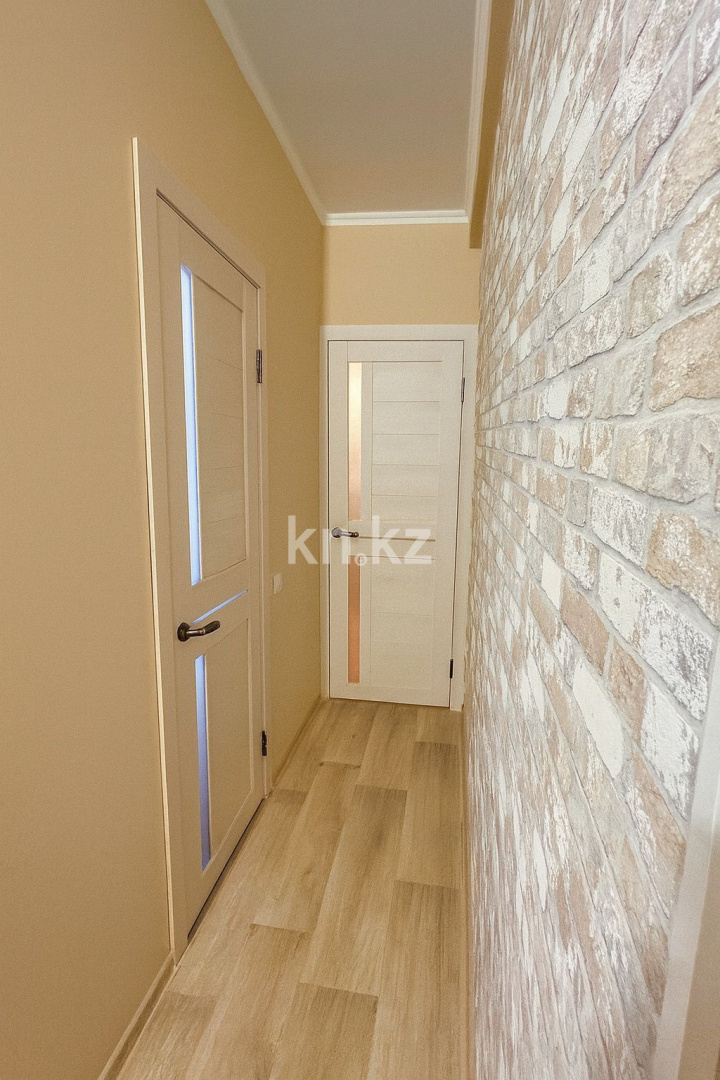 Аренда 1-комнатной квартиры, 35 м², мкр-н Жулдыз-2 - Аренда  однокомнатных квартир помесячно в Алматы фото 8 из 9