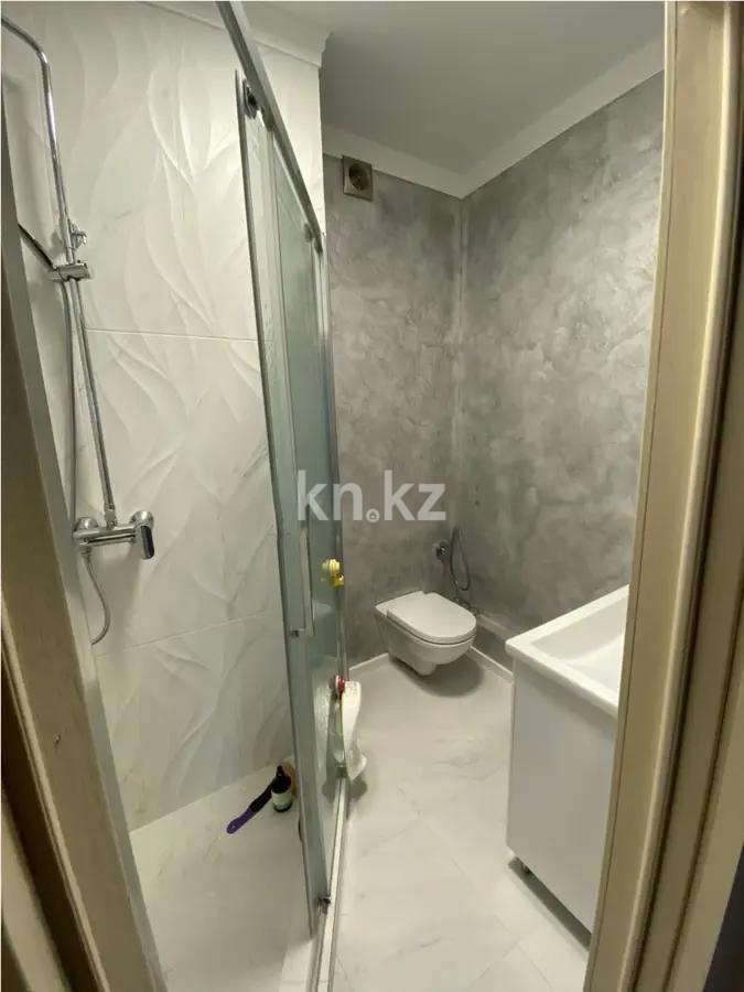 Продажа 3-комнатной квартиры, 97 м², ул. Сатпаева, дом  30а в Алматы - фото 6