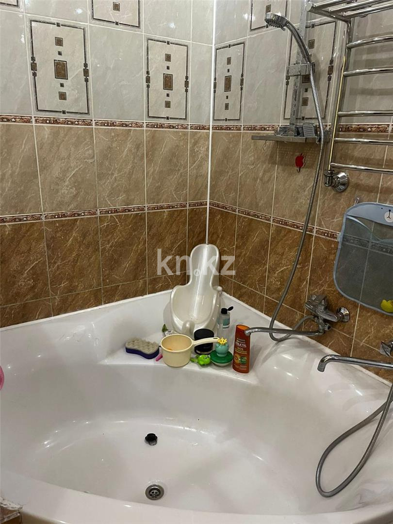 Продажа 7-комнатного дома, 215 м², ул. Сергея Лазо - Аренда квартир помесячно в Уральске фото 25 из 27