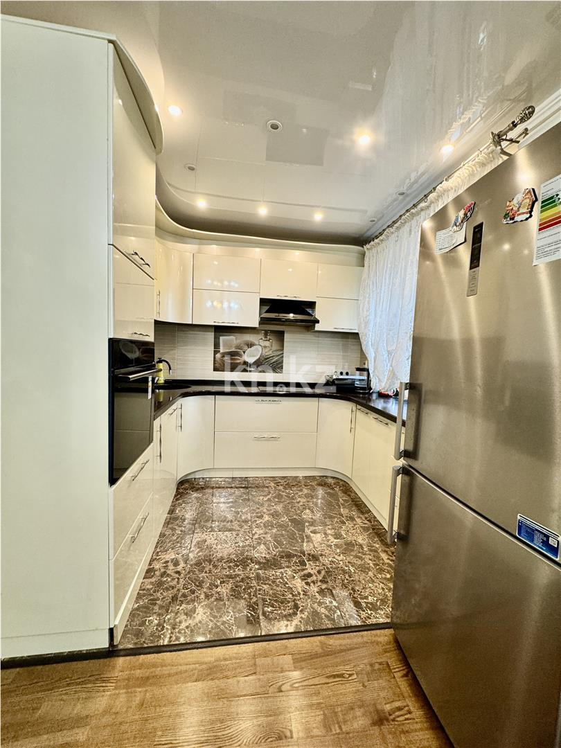 Продажа 4-комнатной квартиры, 93 м², ул. Аманжолова, дом  71 - Продажа  четырехкомнатных квартир в Караганде фото 13 из 35